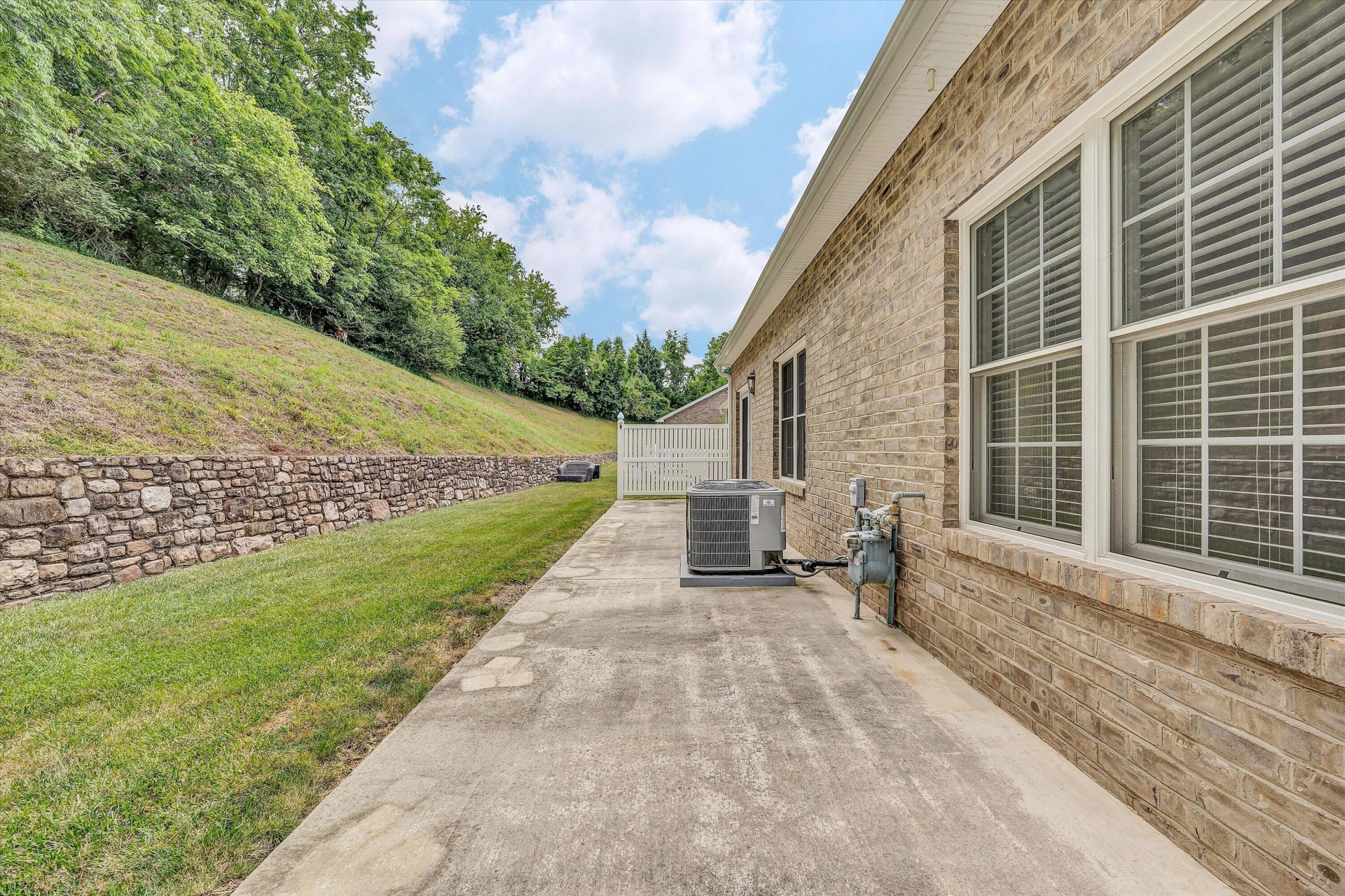 555 Greenway Landing PL - Photo 26