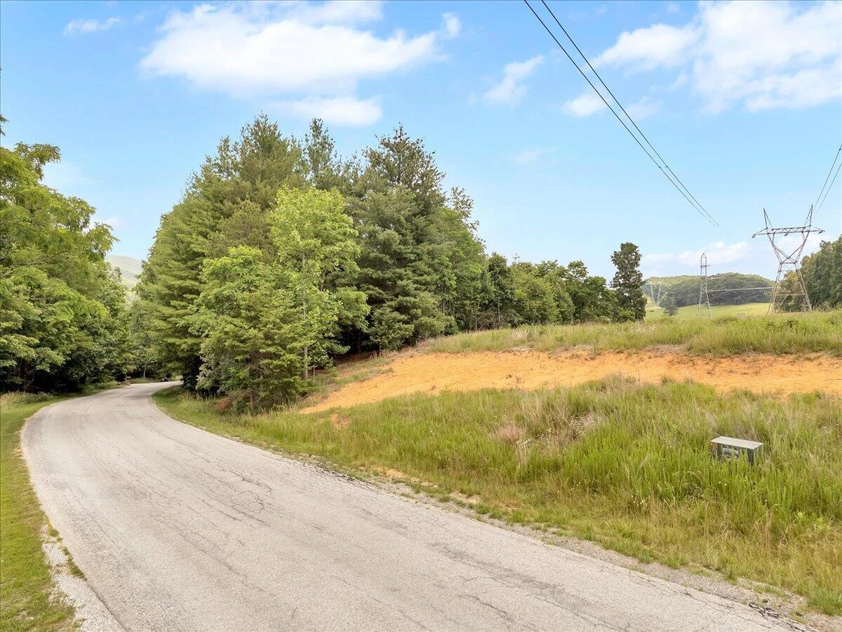 8380 Arabian LN - Photo 5