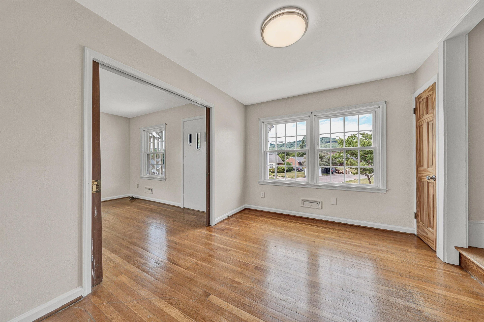 216 Valleydale AVE - Photo 11