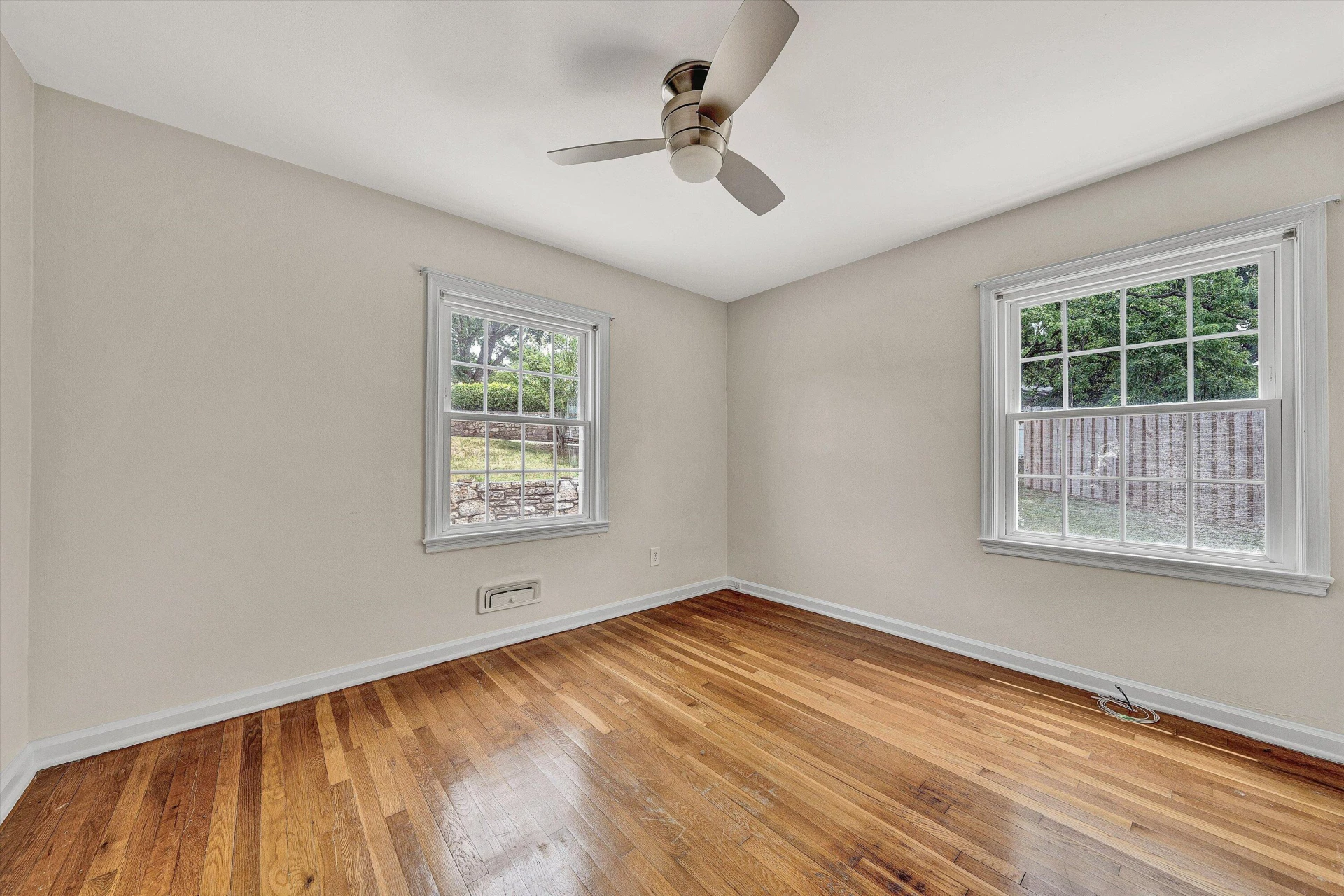216 Valleydale AVE - Photo 17
