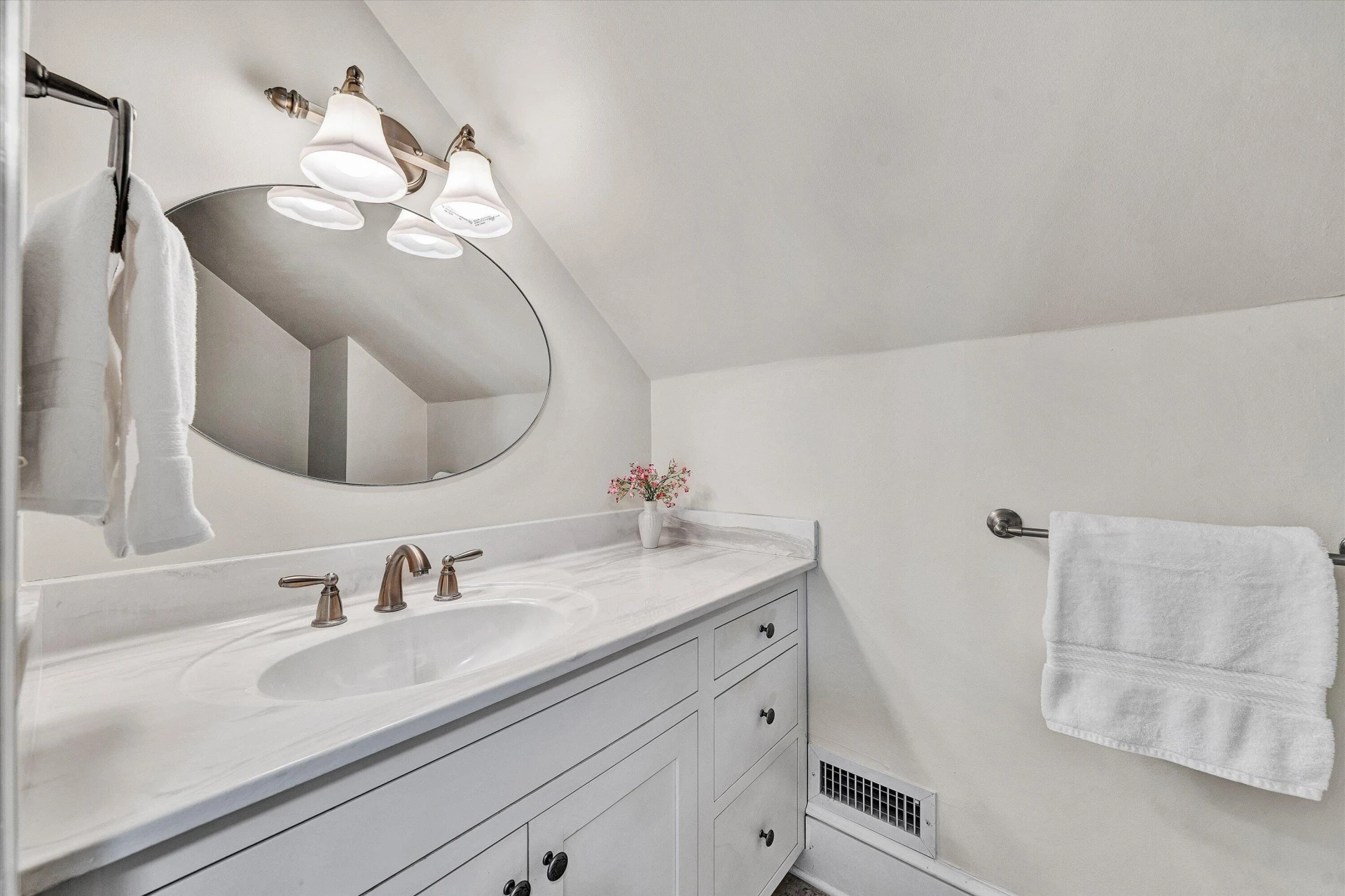 216 Valleydale AVE - Photo 23