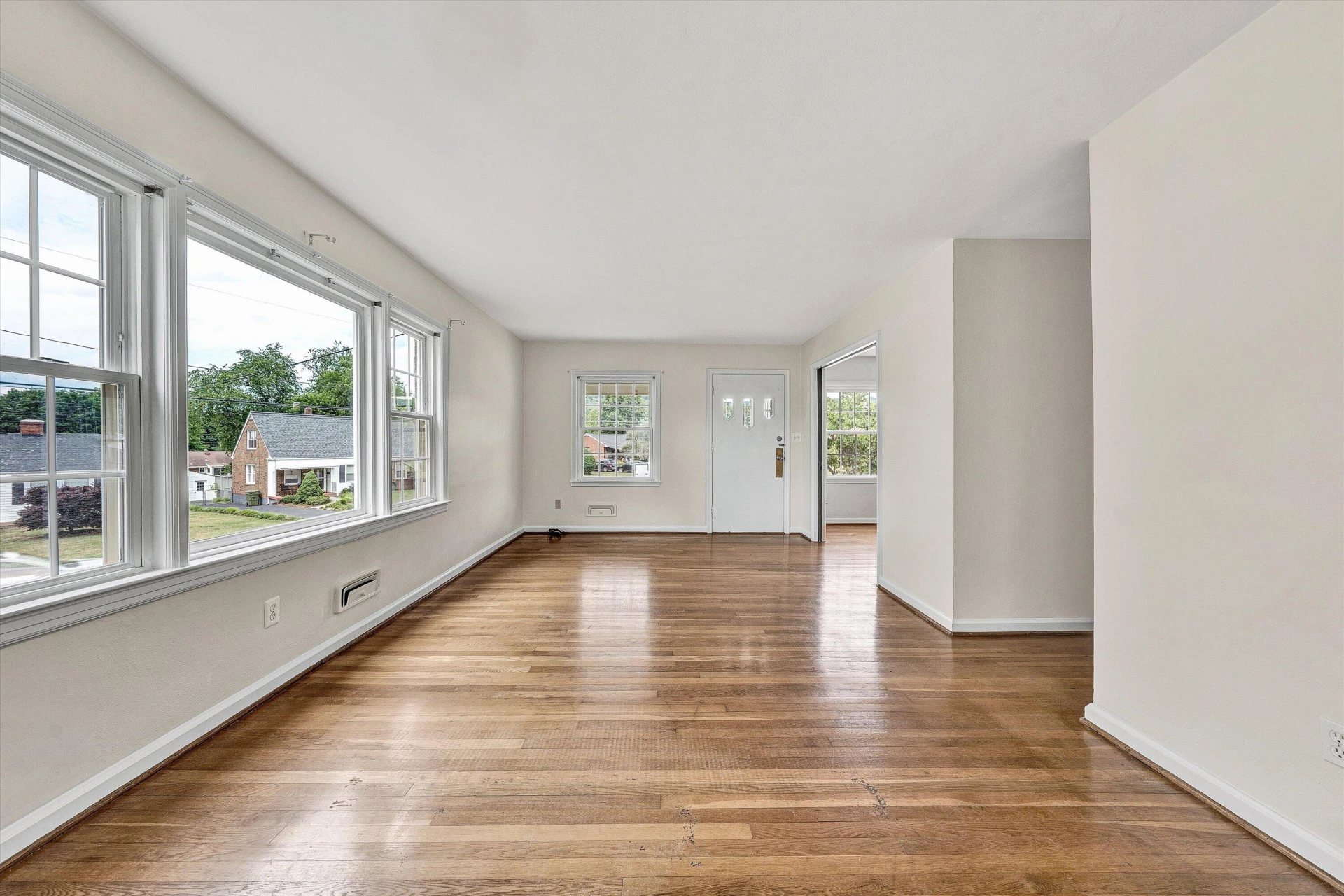 216 Valleydale AVE - Photo 9