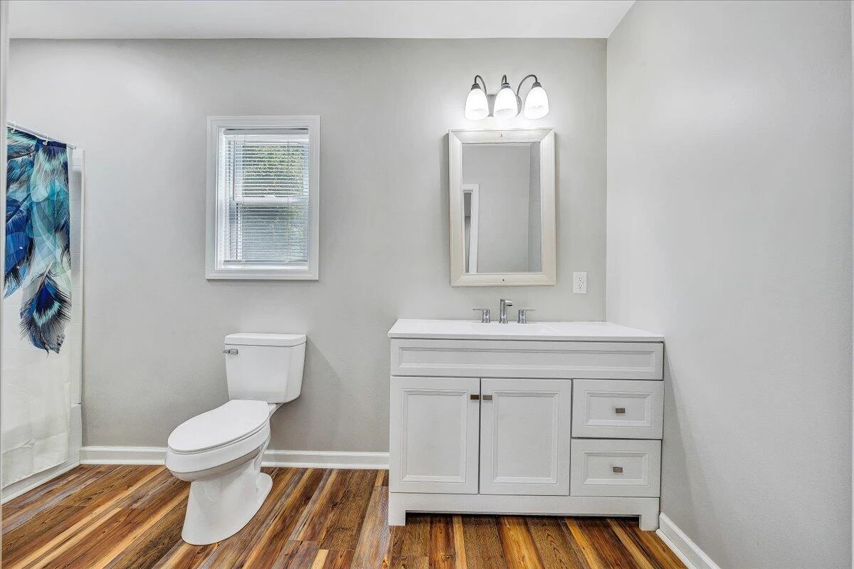 8501 Holly Tree DR - Photo 18