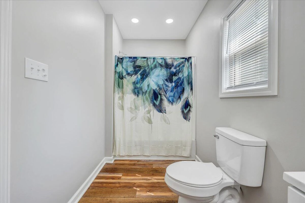 8501 Holly Tree DR - Photo 19