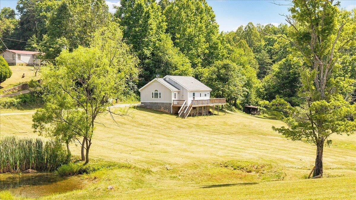 8501 Holly Tree DR - Photo 2