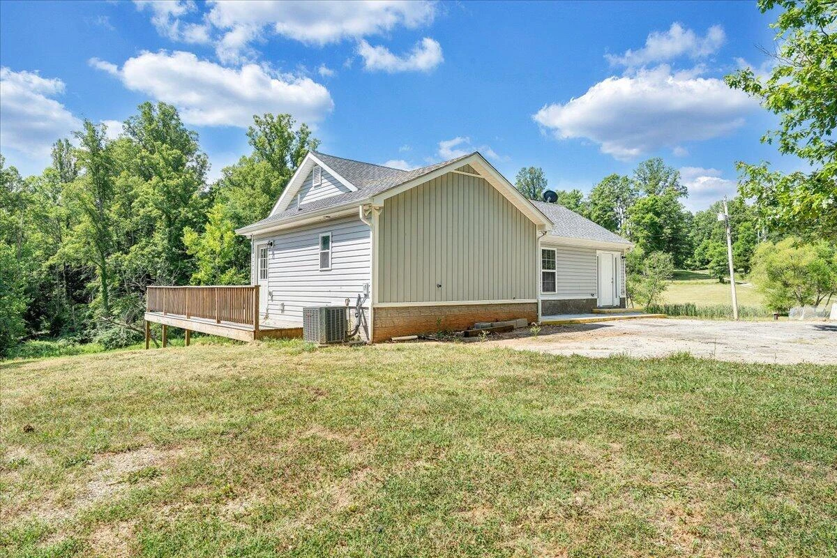 8501 Holly Tree DR - Photo 28