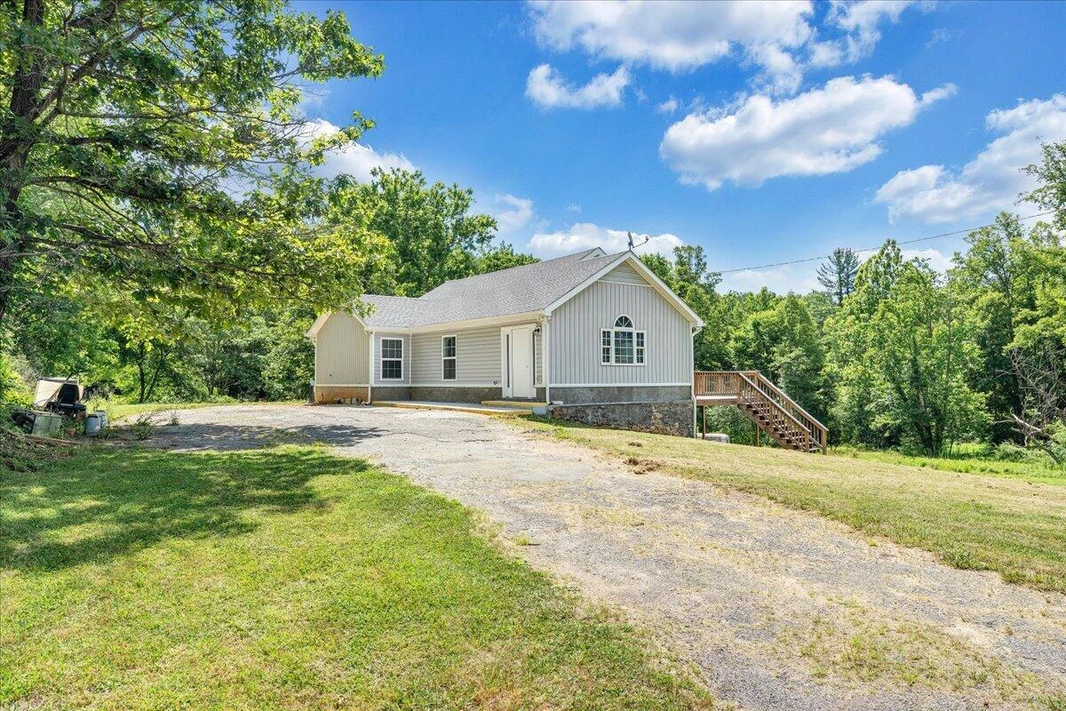 8501 Holly Tree DR - Photo 30