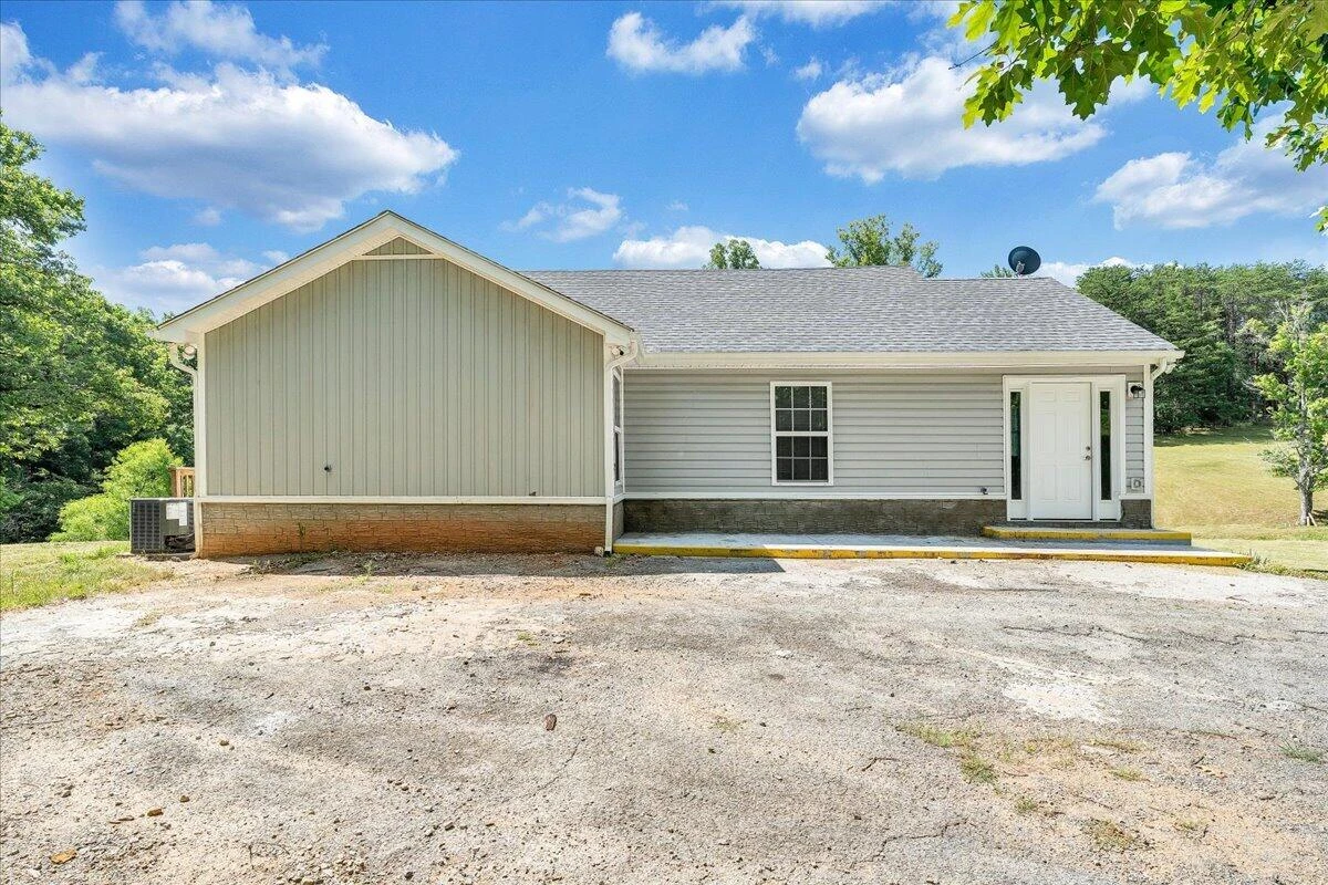 8501 Holly Tree DR - Photo 4