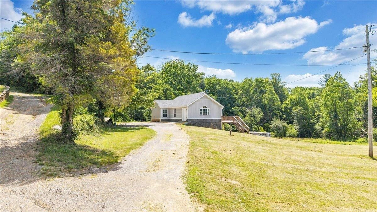8501 Holly Tree DR - Photo 54
