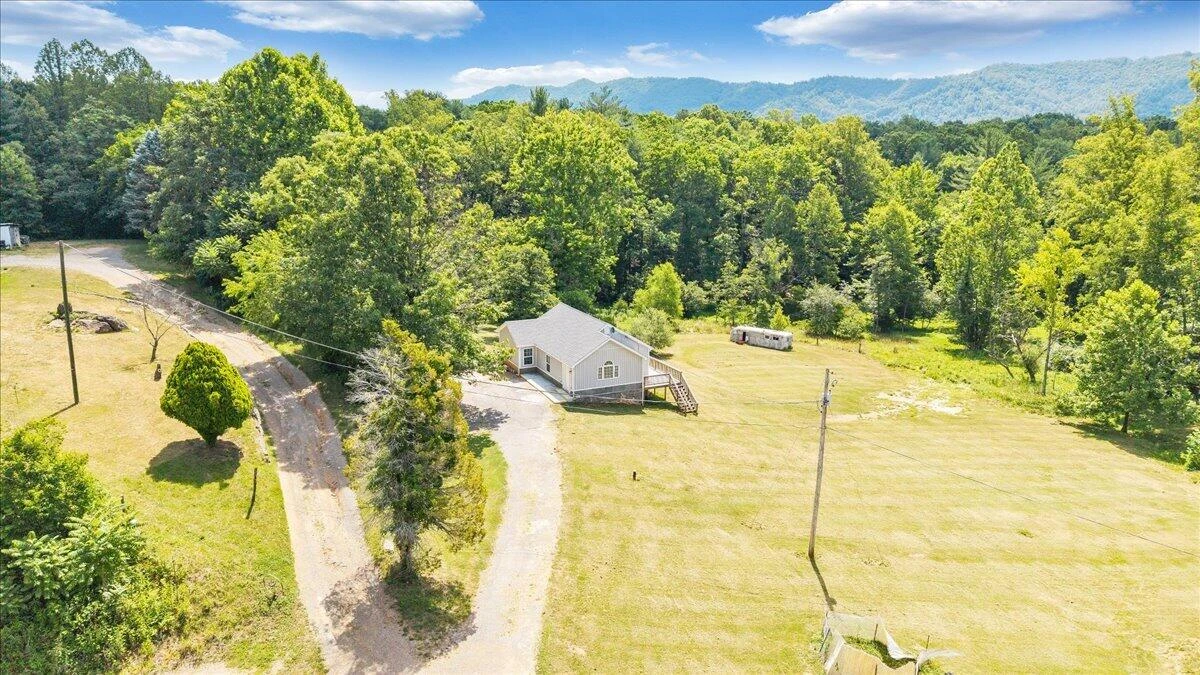 8501 Holly Tree DR - Photo 55