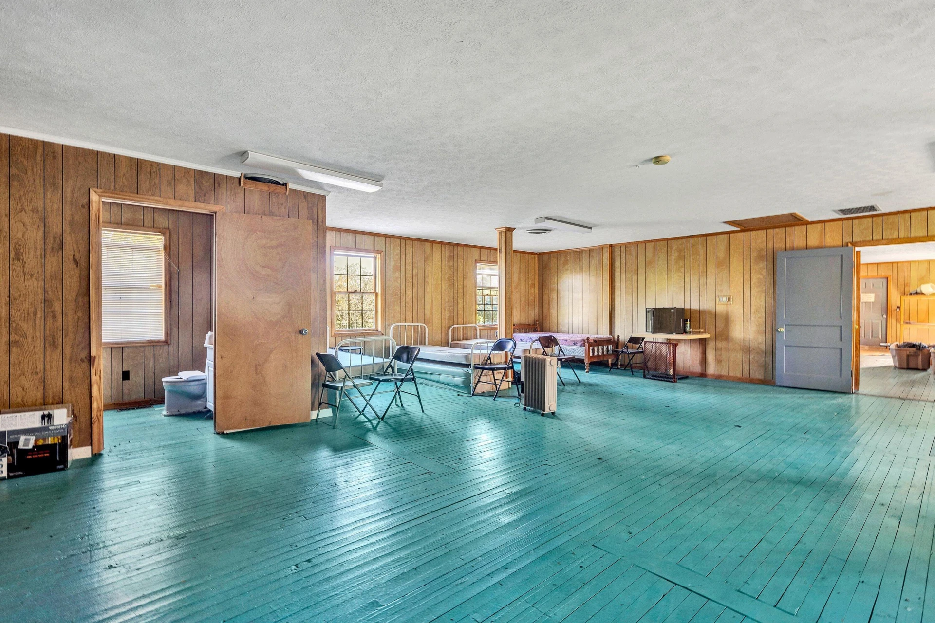 11738 Leesville RD - Photo 18