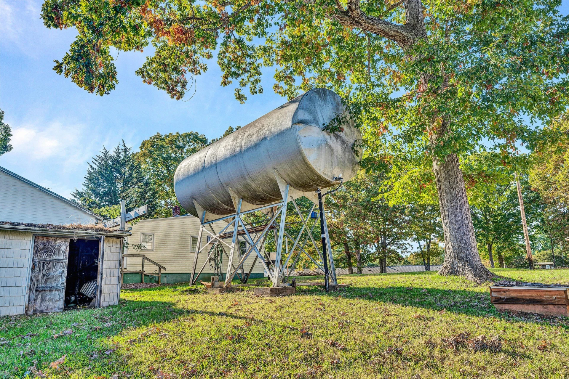 11738 Leesville RD - Photo 32