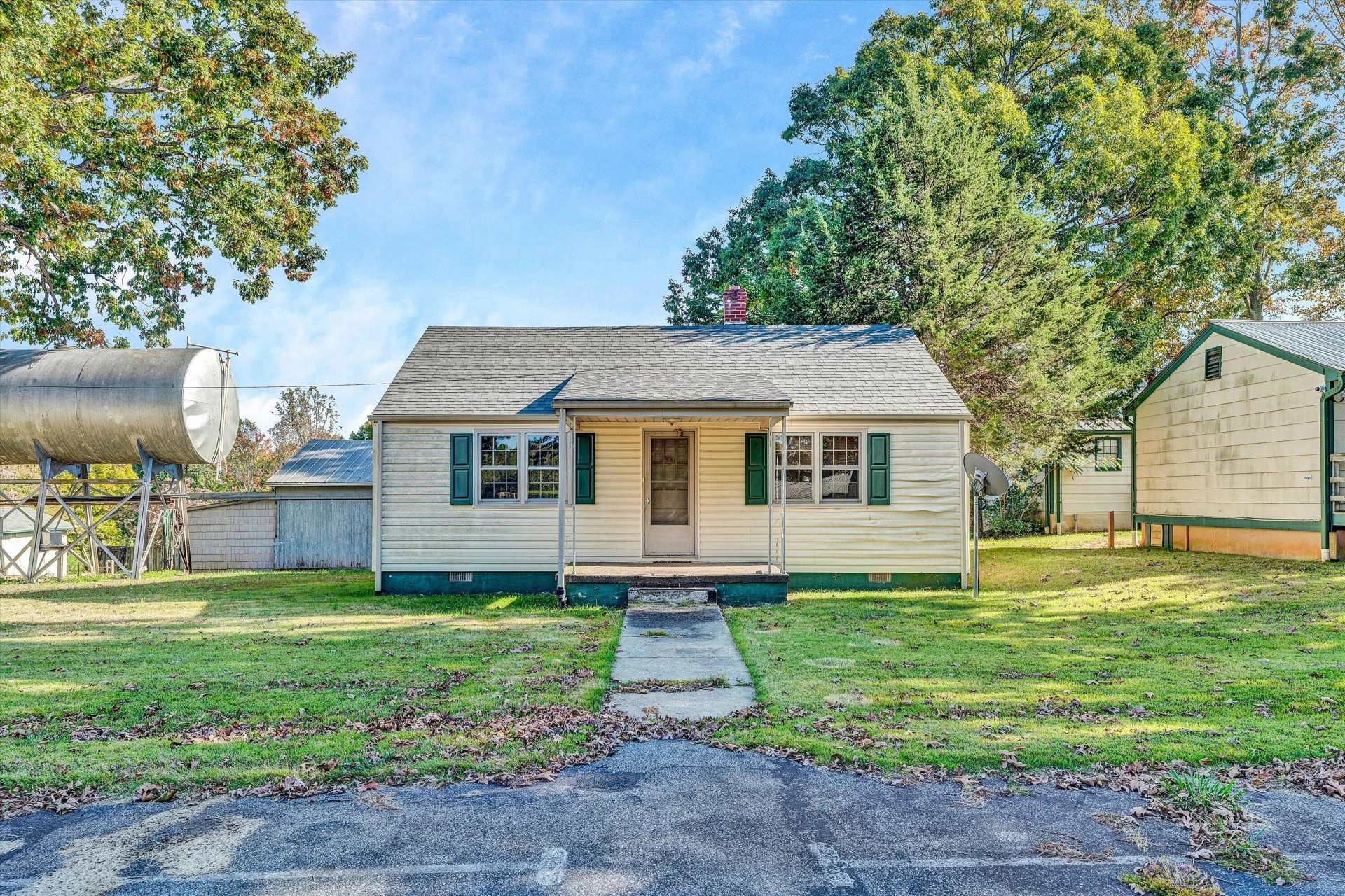 11738 Leesville RD - Photo 37