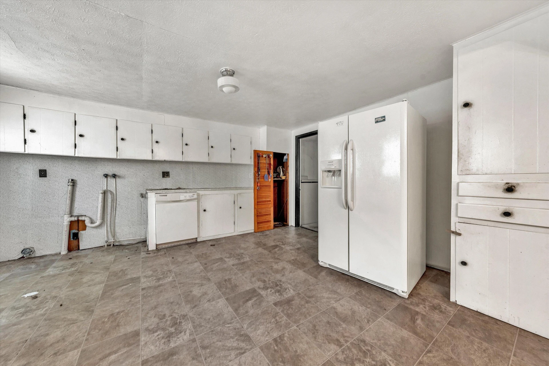 11738 Leesville RD - Photo 41