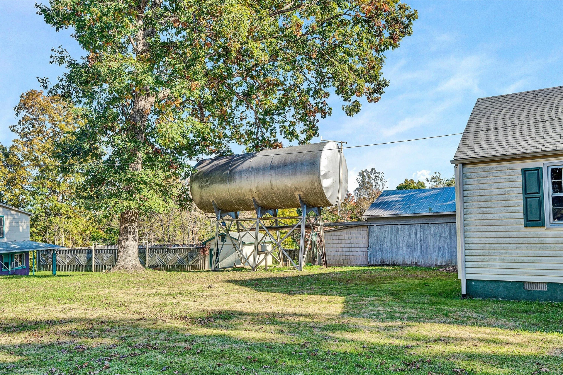 11738 Leesville RD - Photo 47