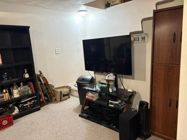 546 Westminister LN - Photo 19