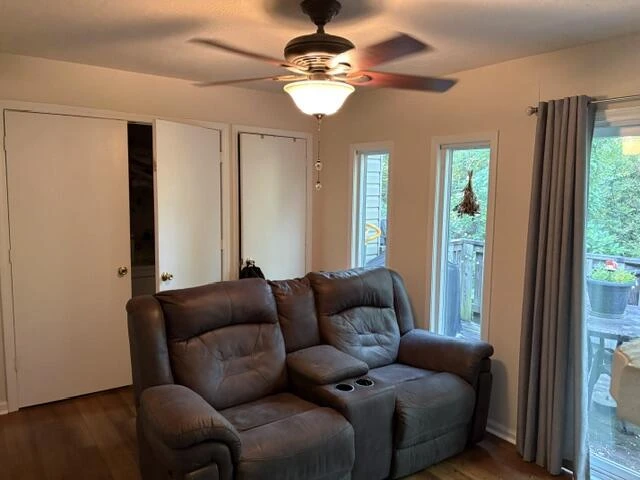 546 Westminister LN - Photo 8