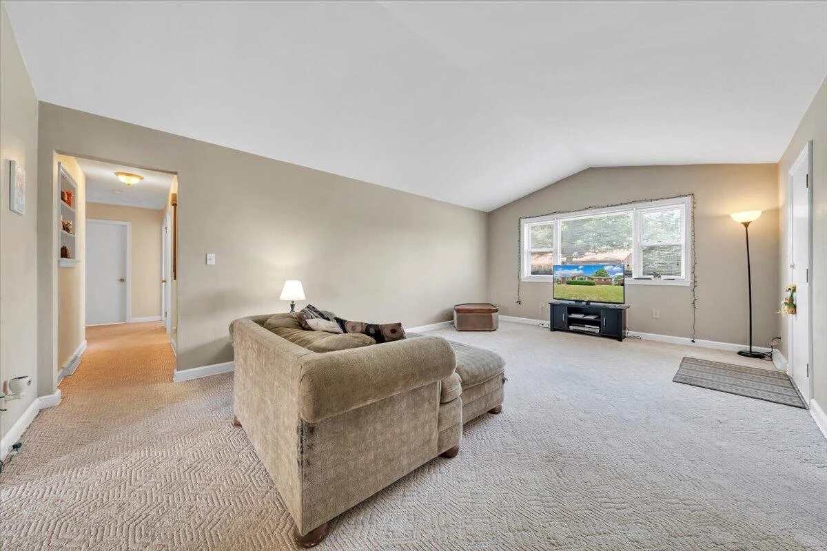 5531 Littleton RD - Photo 10
