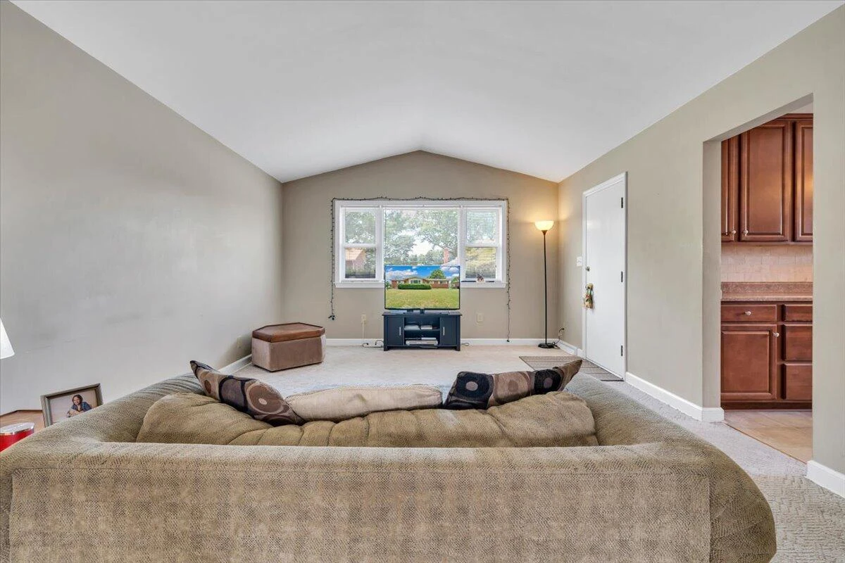 5531 Littleton RD - Photo 11