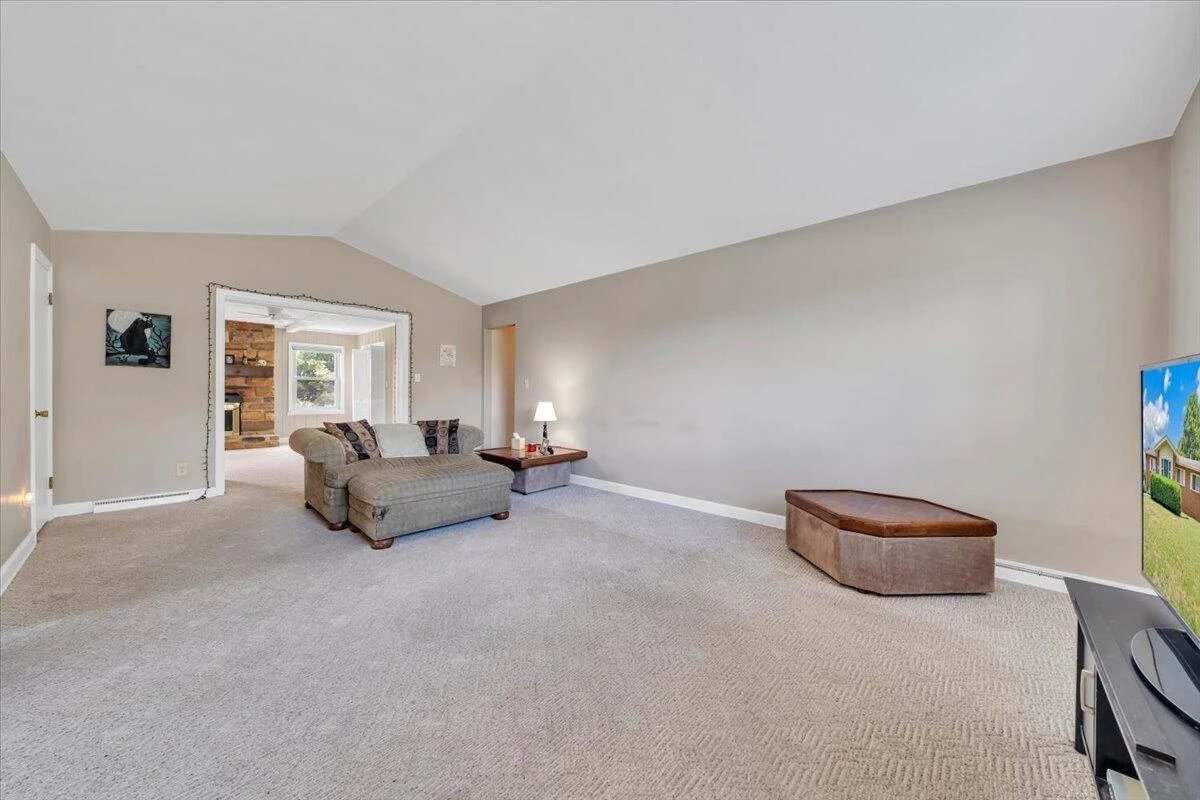 5531 Littleton RD - Photo 14
