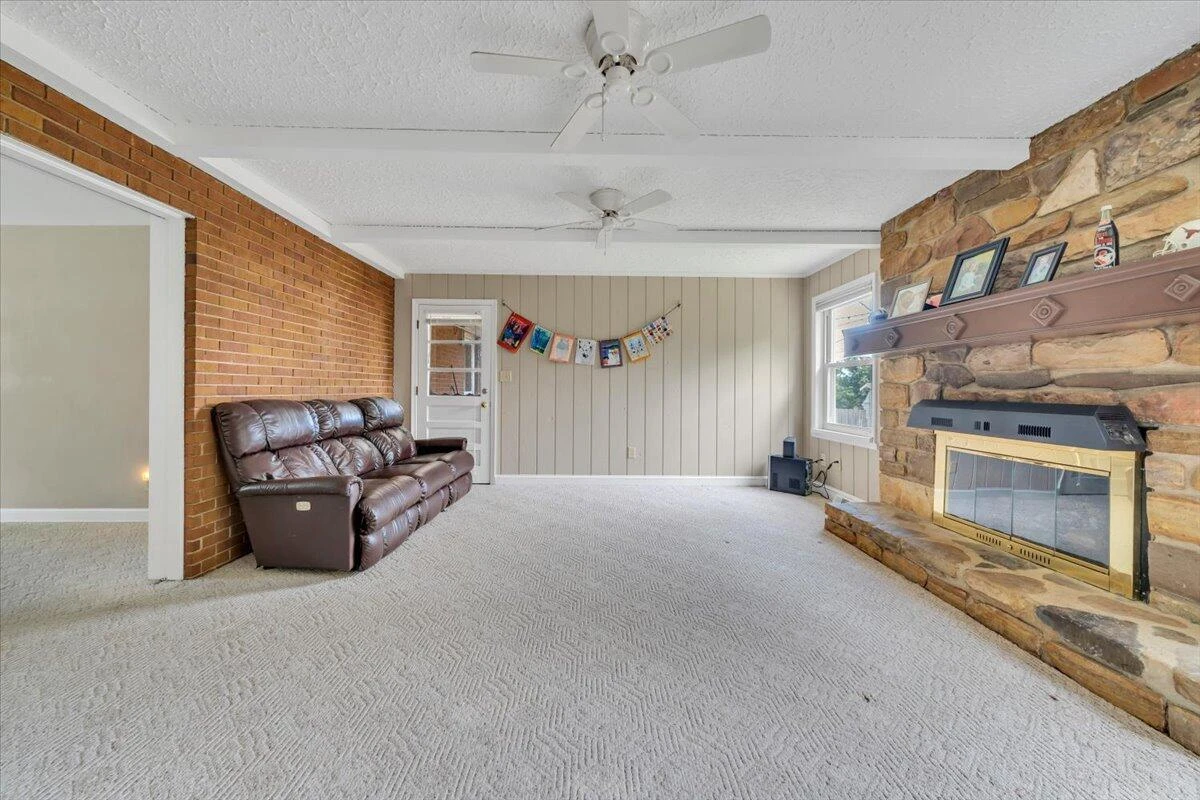 5531 Littleton RD - Photo 18