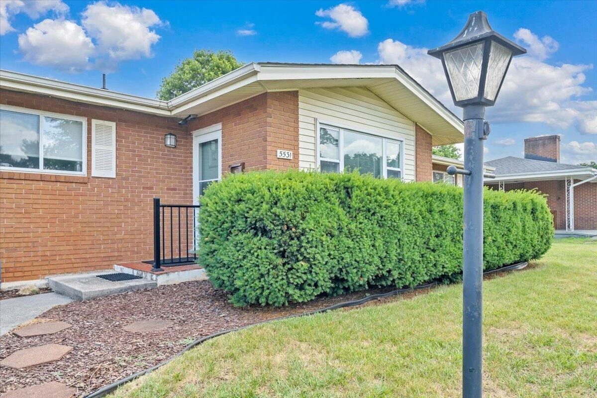 5531 Littleton RD - Photo 2