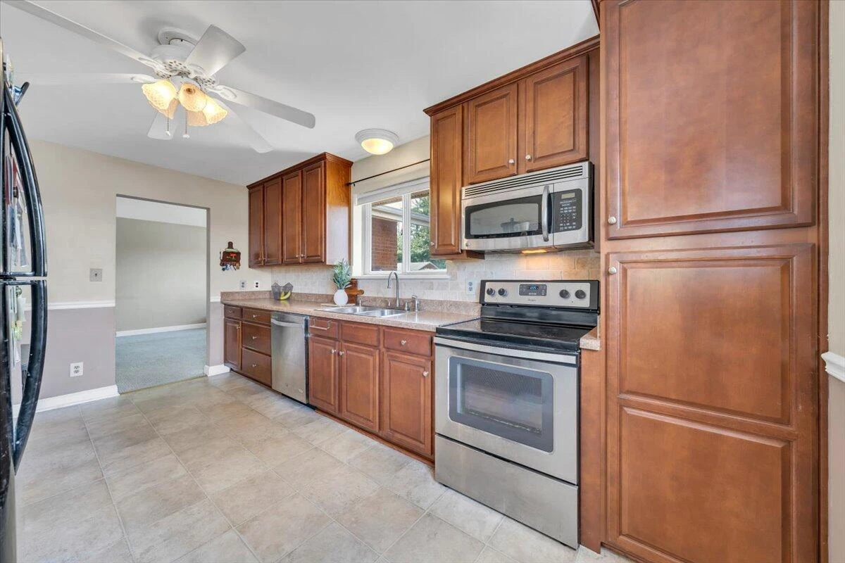 5531 Littleton RD - Photo 5