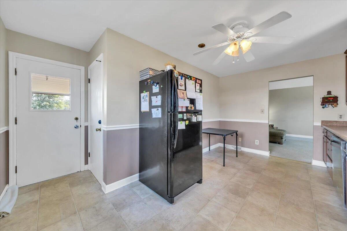 5531 Littleton RD - Photo 8