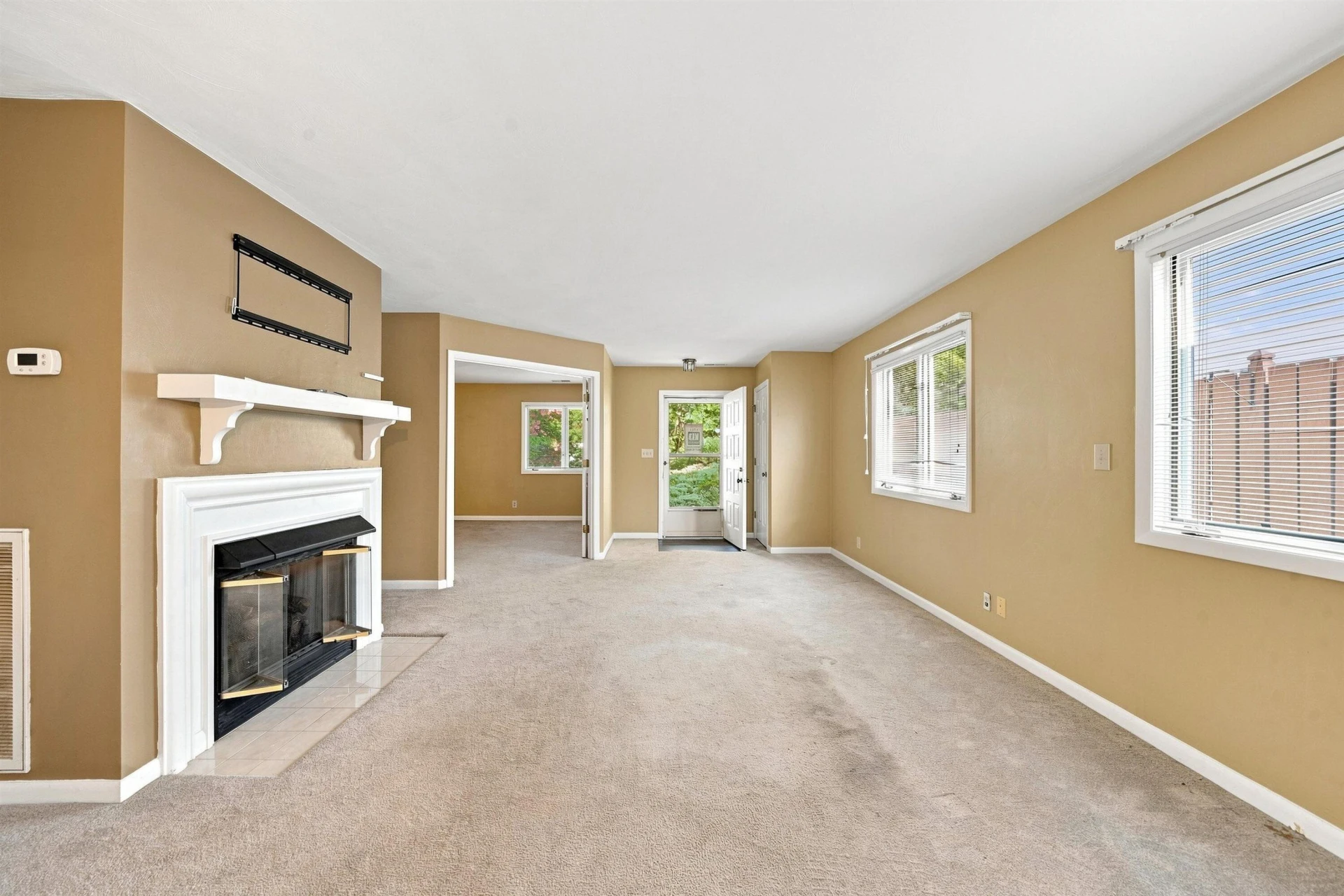 314 Windward DR SW - Photo 3