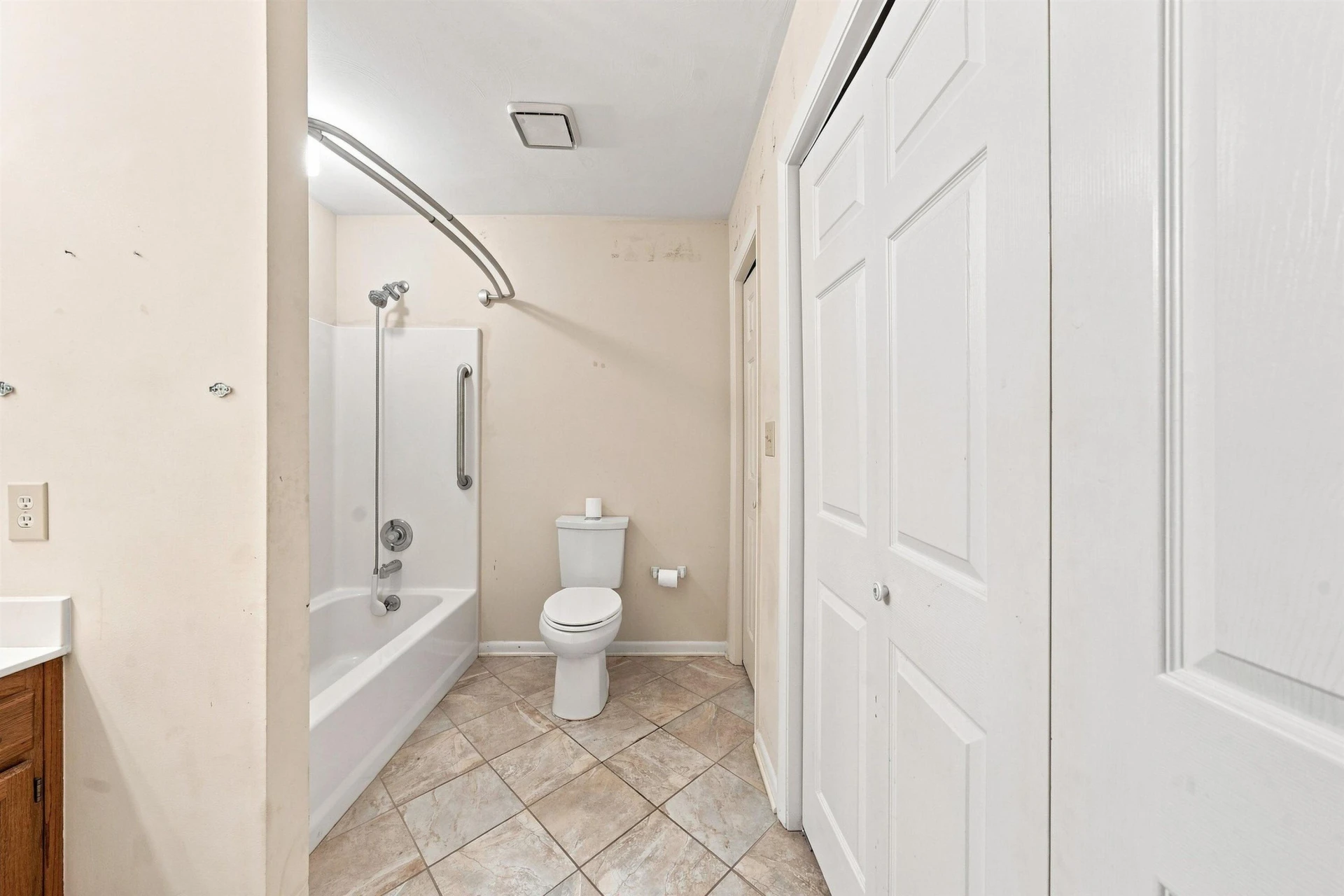 314 Windward DR SW - Photo 13