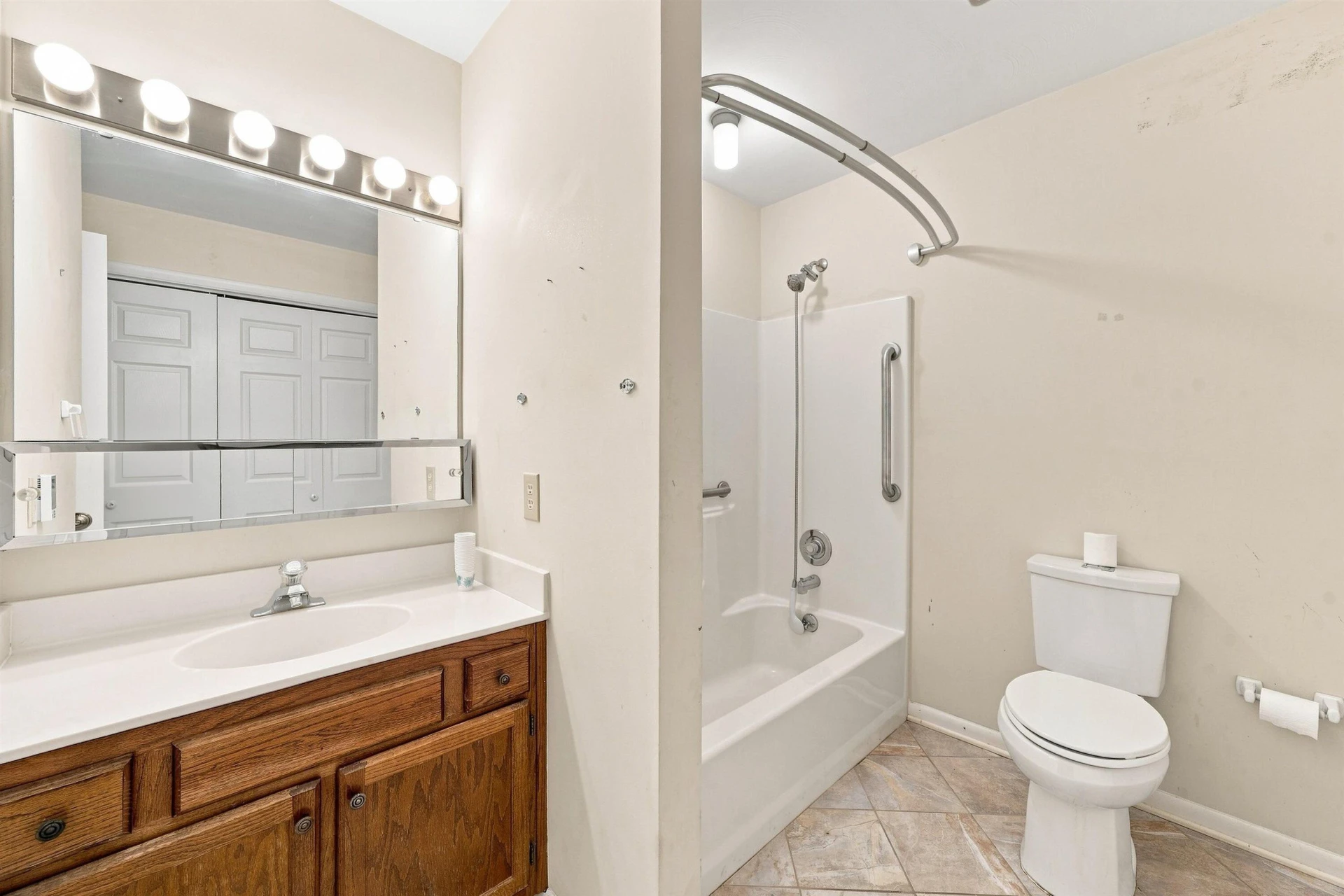 314 Windward DR SW - Photo 14