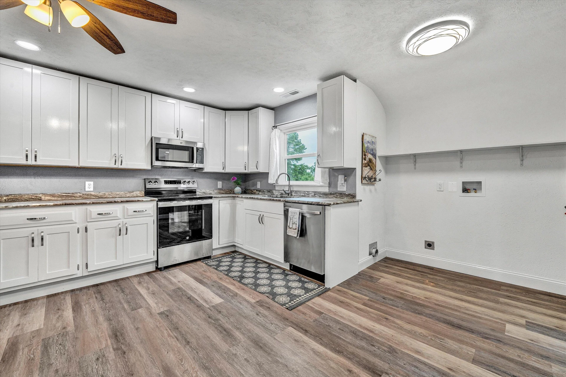 110 Montview AVE - Photo 10
