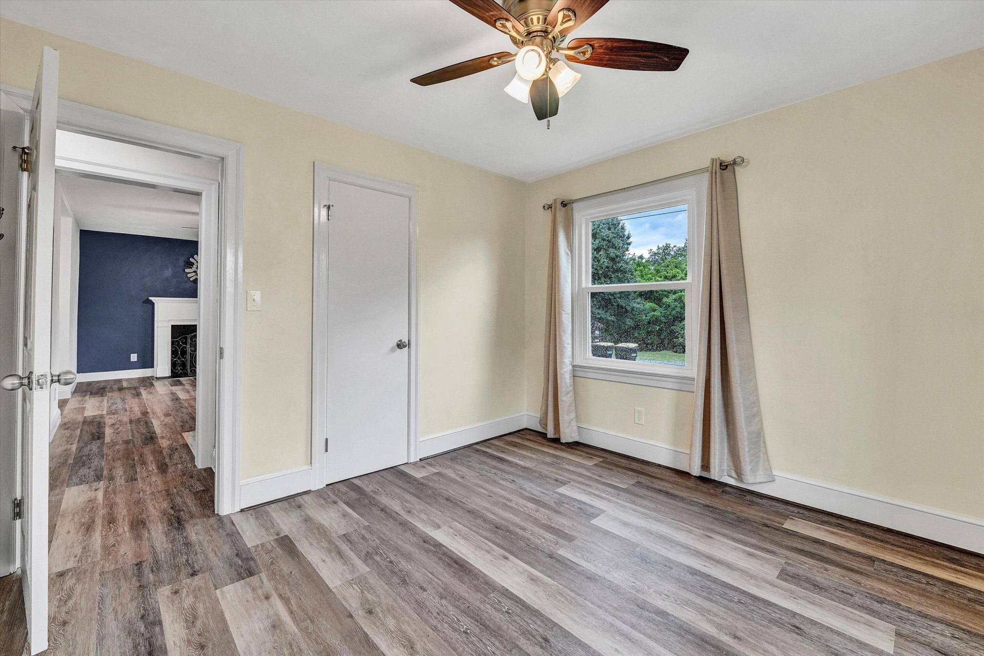 110 Montview AVE - Photo 17