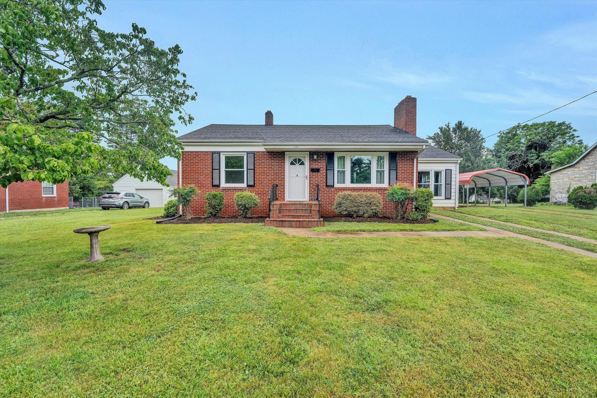 110 Montview AVE - Photo 3