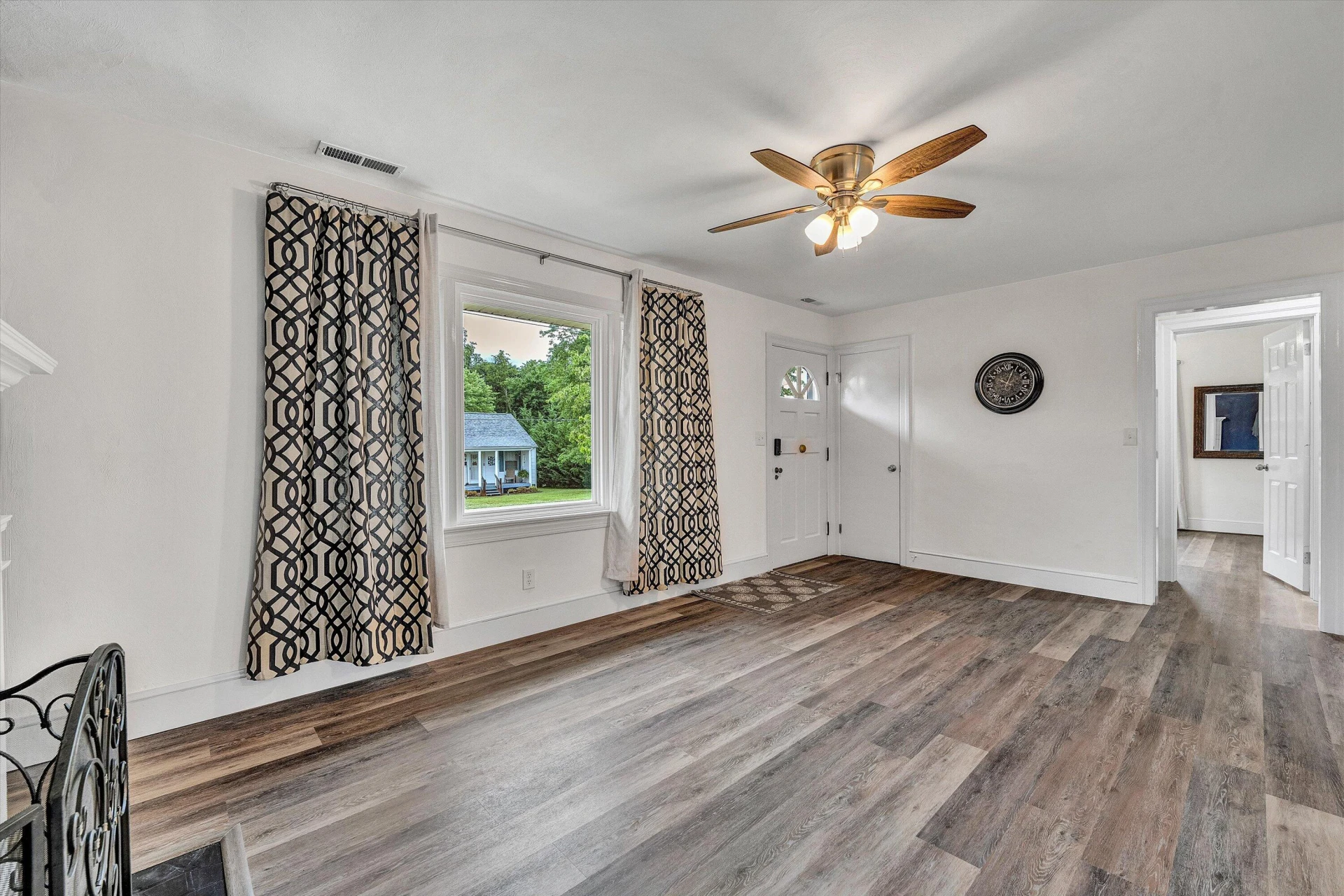 110 Montview AVE - Photo 8