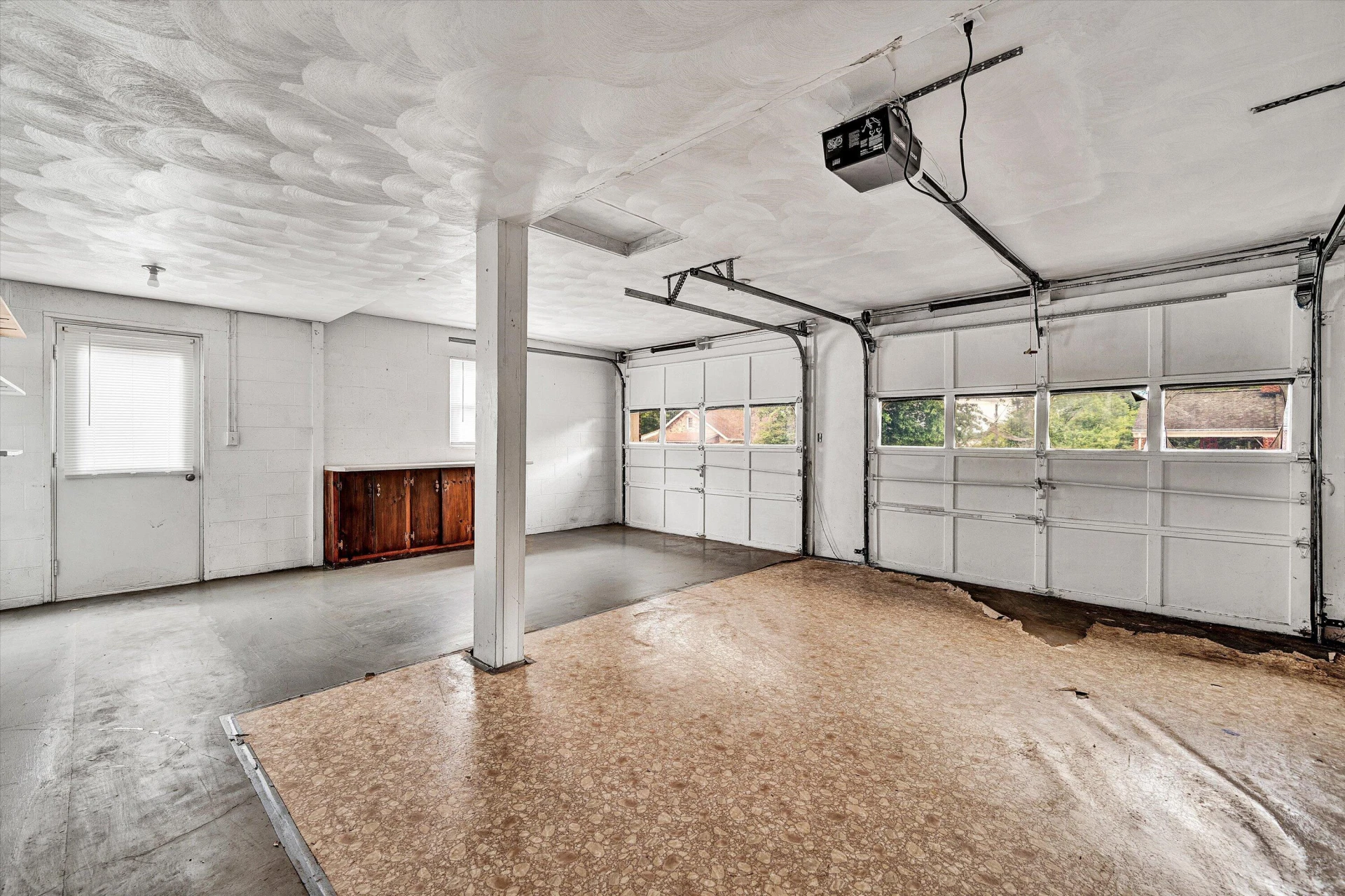 216 Poplar AVE - Photo 29
