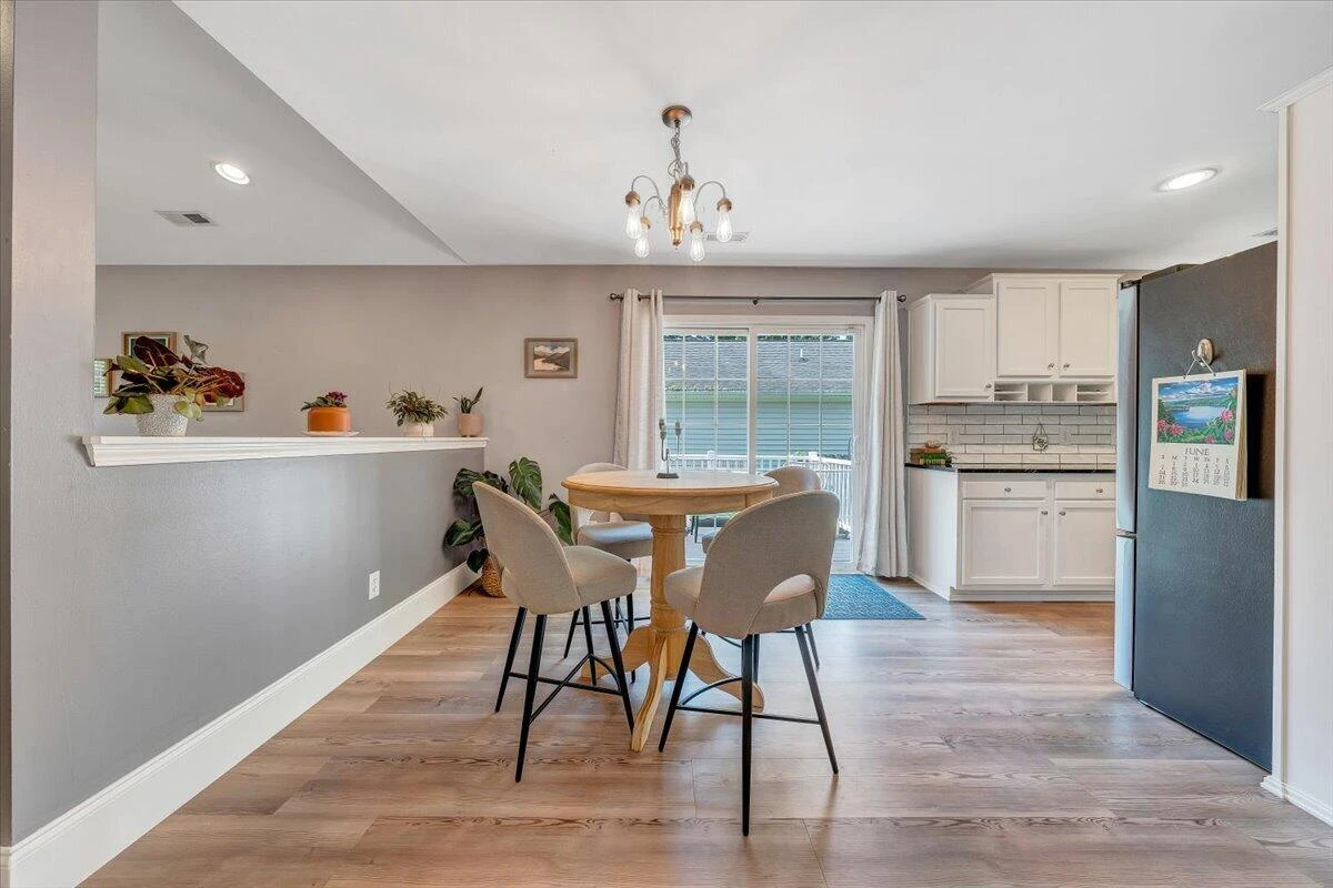 3310 Belle AVE NE - Photo 10