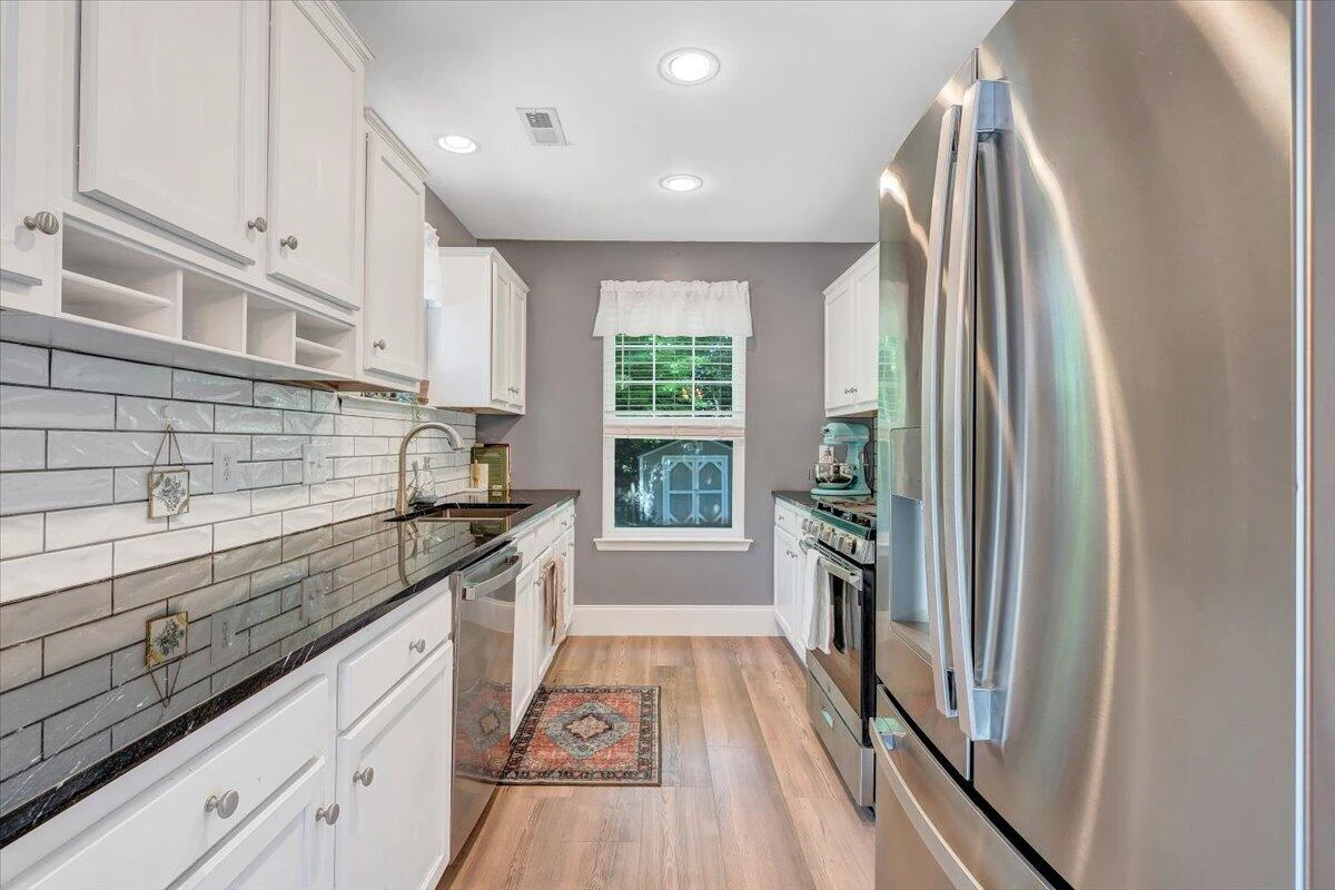 3310 Belle AVE NE - Photo 14