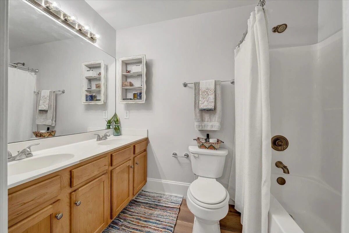 3310 Belle AVE NE - Photo 29