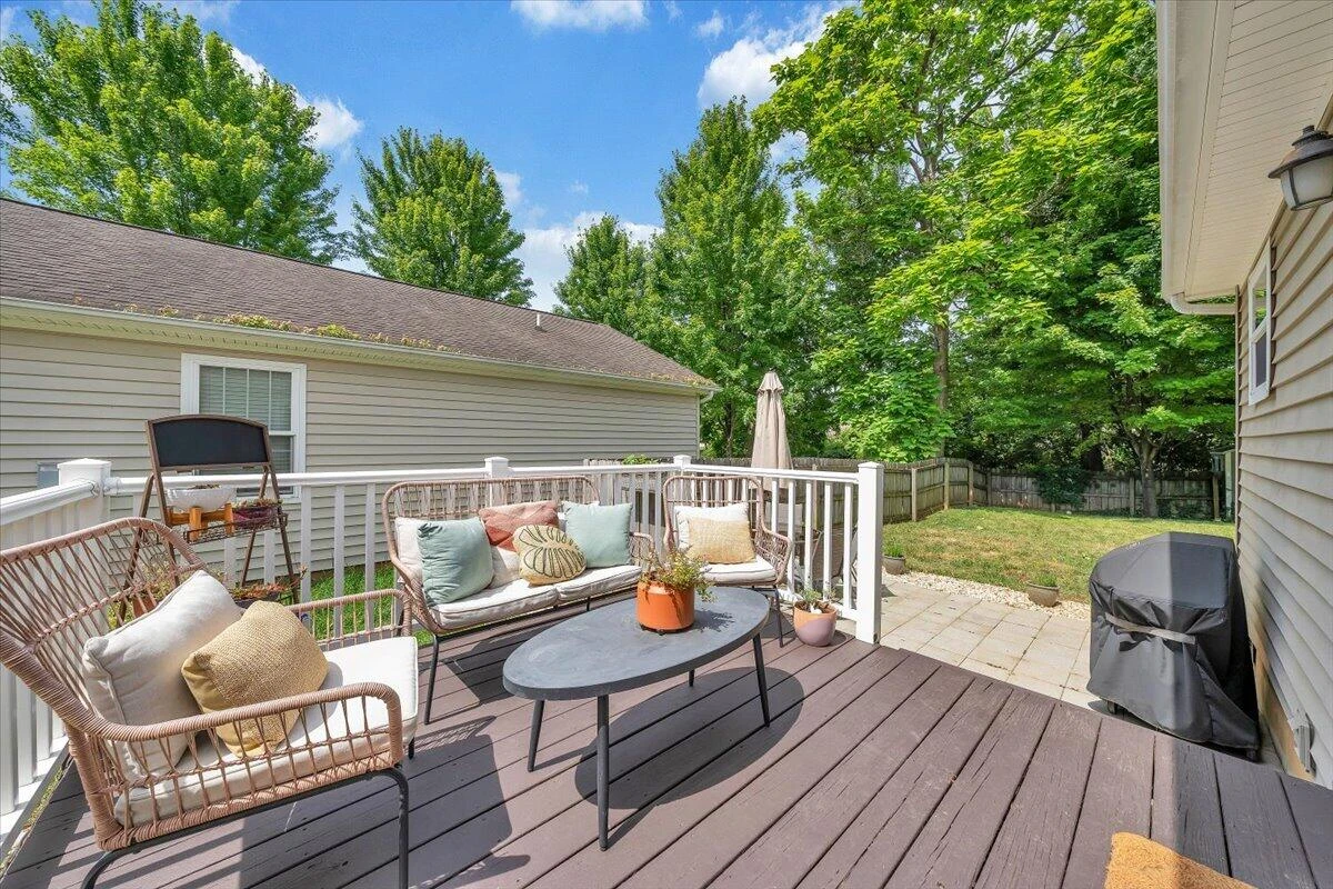3310 Belle AVE NE - Photo 37