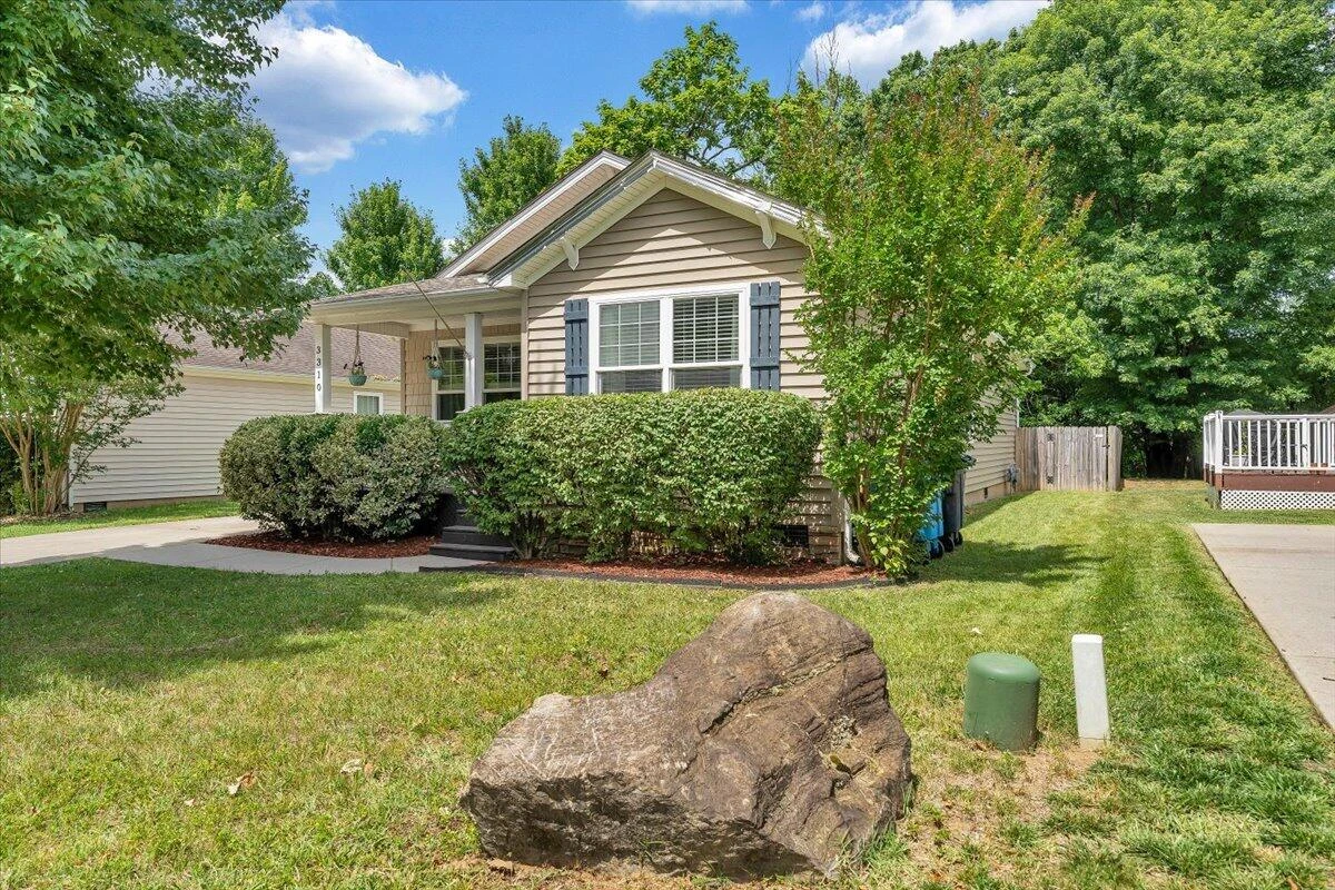 3310 Belle AVE NE - Photo 50