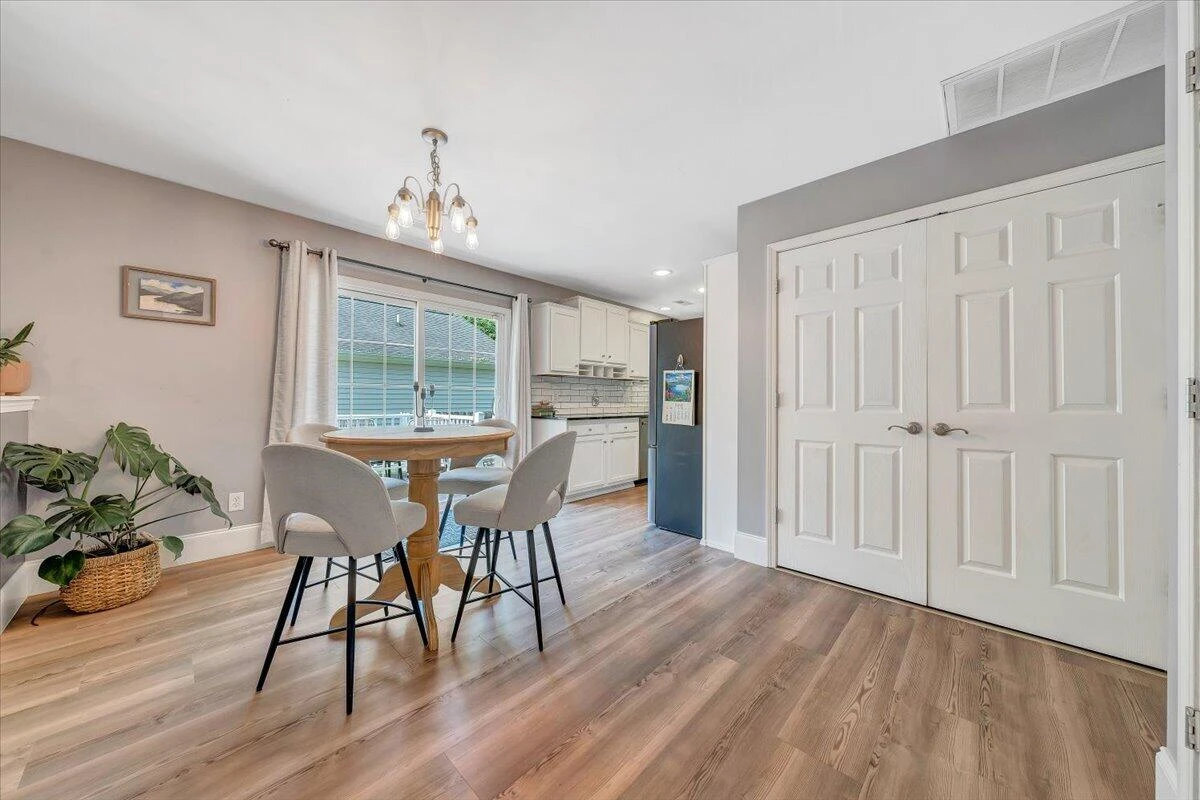 3310 Belle AVE NE - Photo 9