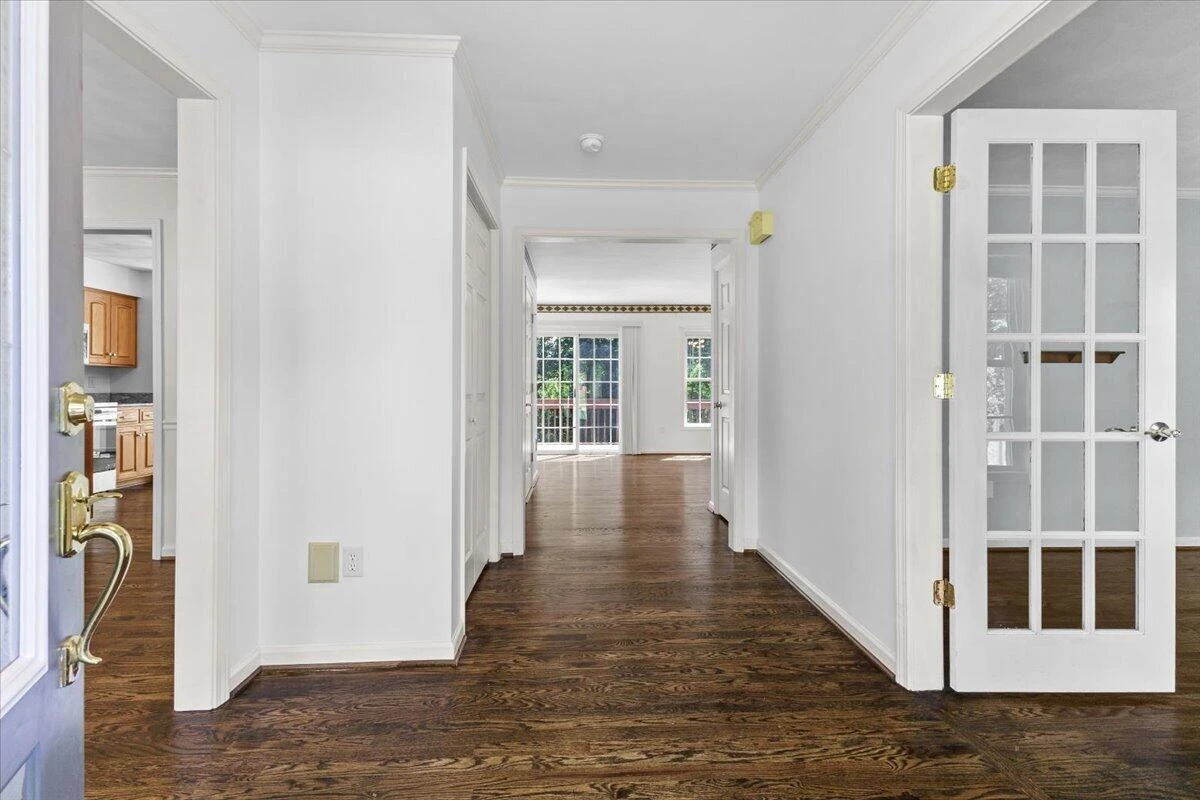 282 Four Seasons DR - Photo 4
