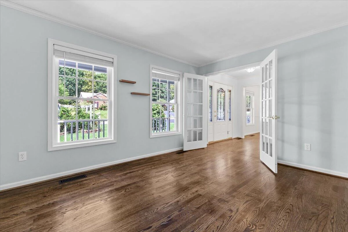 282 Four Seasons DR - Photo 6