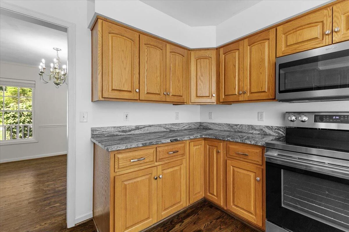 282 Four Seasons DR - Photo 11