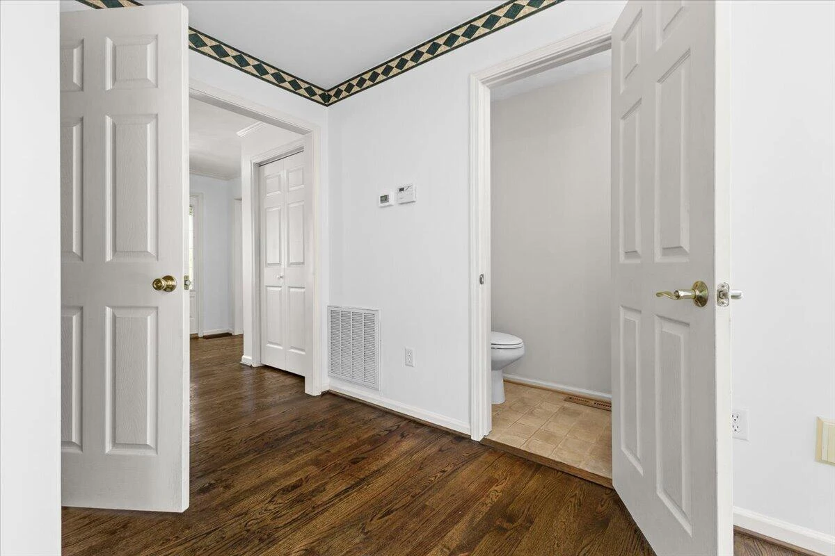 282 Four Seasons DR - Photo 20