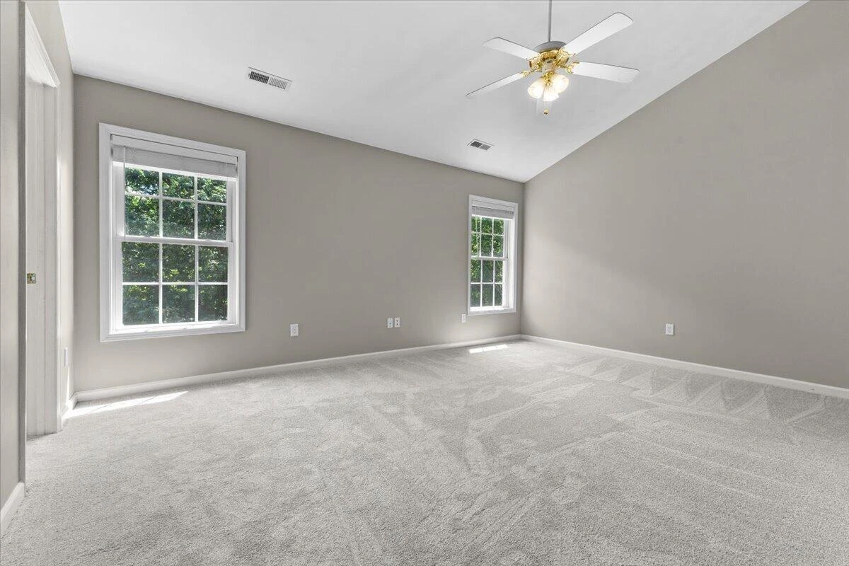 282 Four Seasons DR - Photo 22
