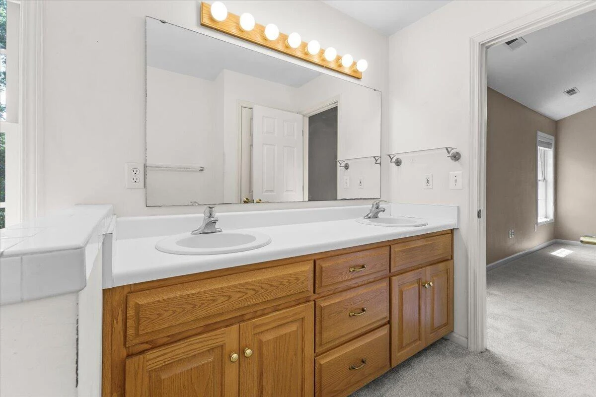 282 Four Seasons DR - Photo 25