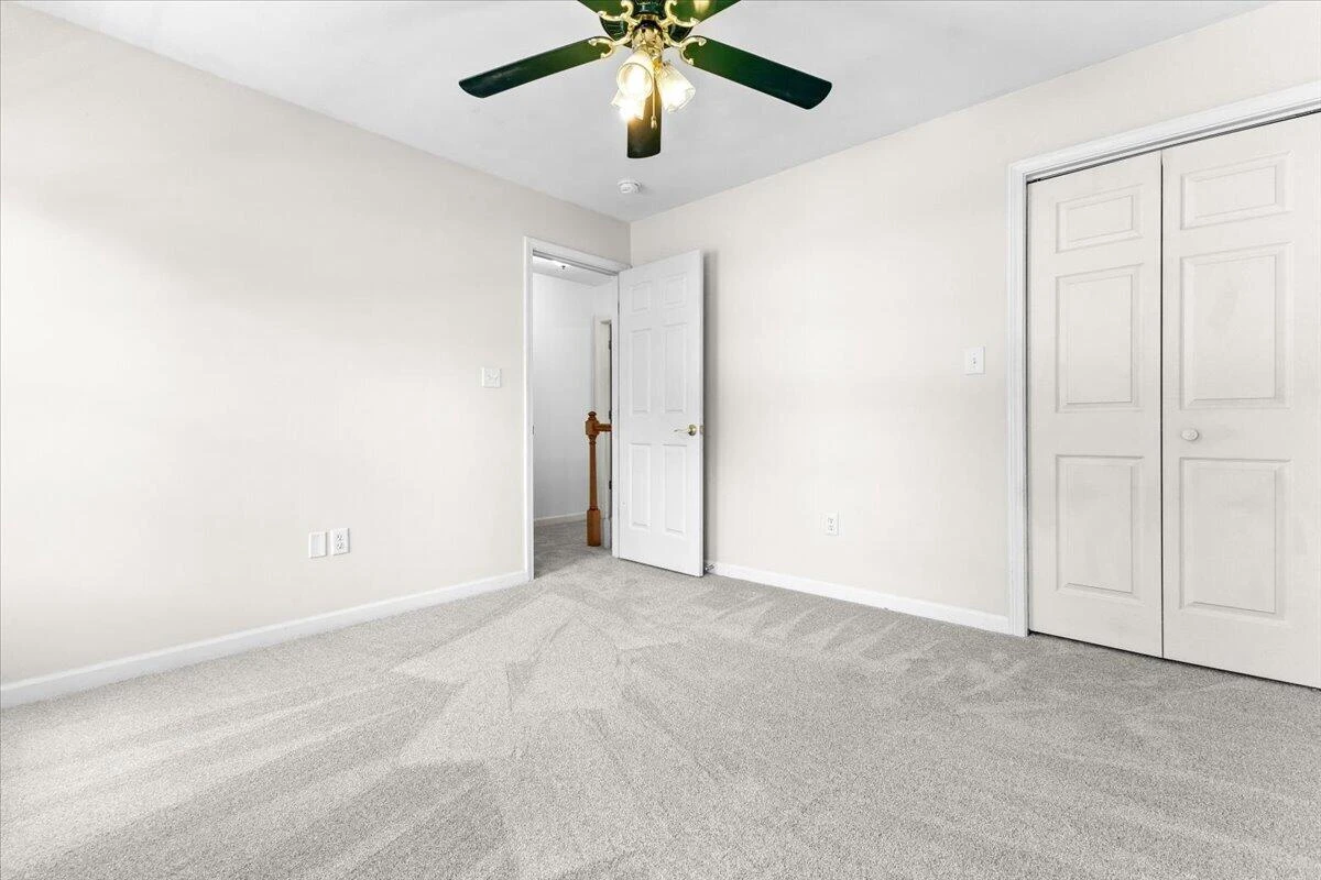 282 Four Seasons DR - Photo 30