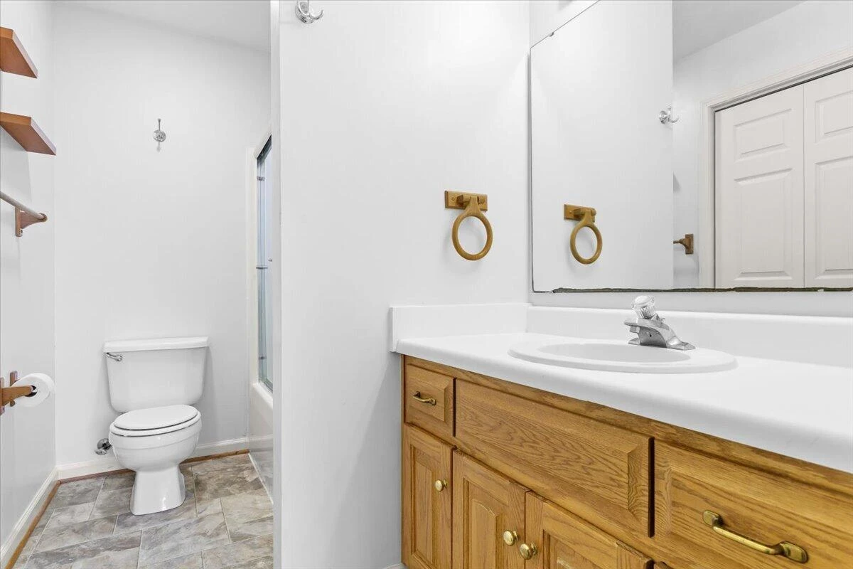 282 Four Seasons DR - Photo 32